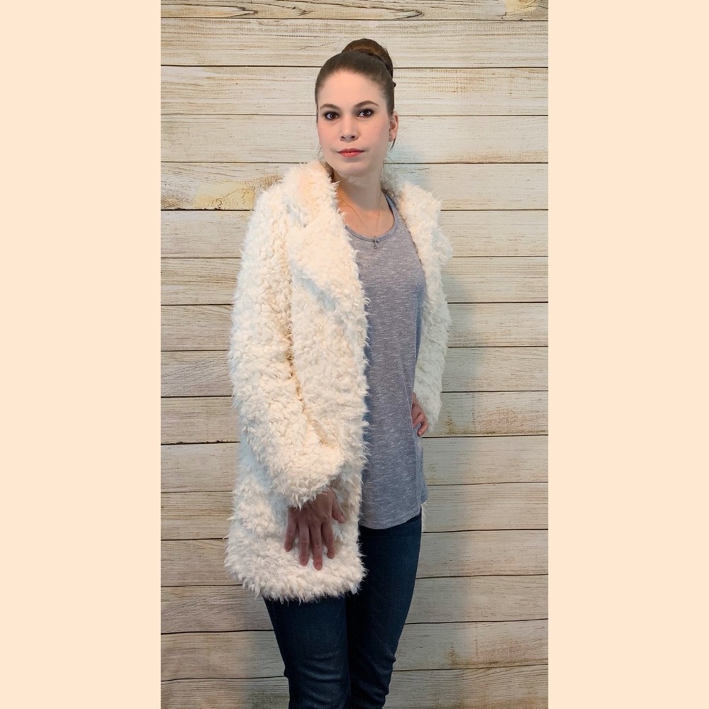 New Shaggy Faux Fur Jacket - Picture 4 of 7